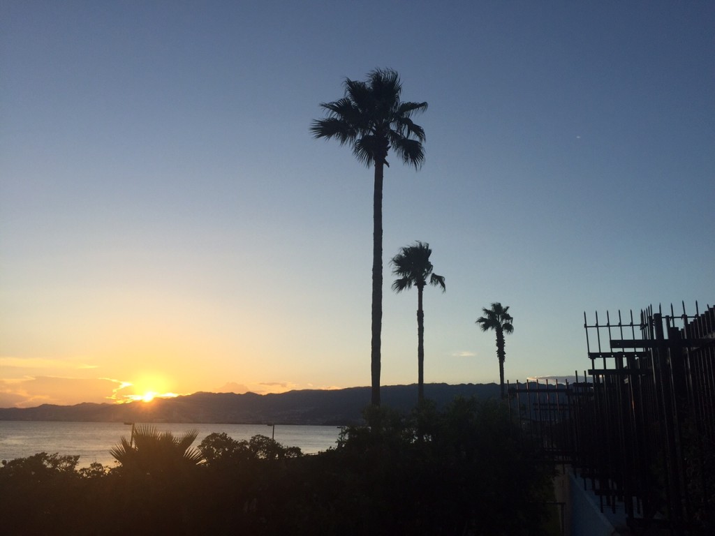 リゾ鳴尾浜からの夕日はめっちゃきれい